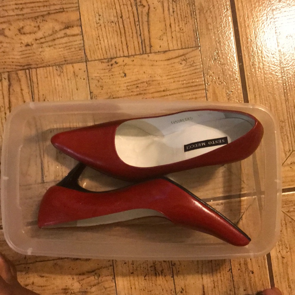 Heels - Picture 3 of 3
